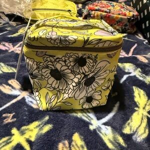 Lug Box Top in Gardenia Green